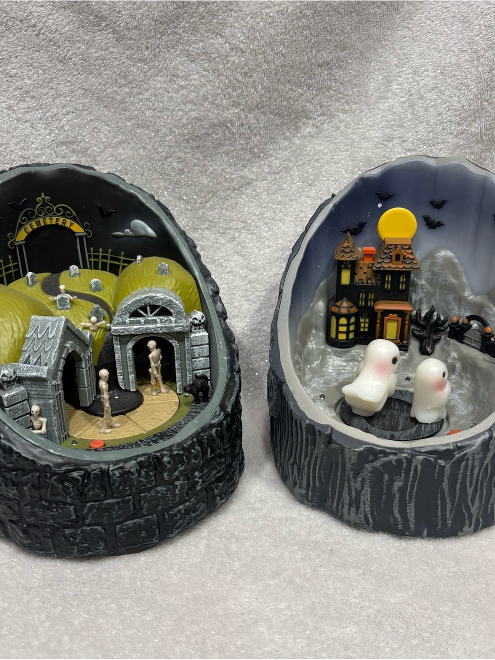 Hyde and EEK Animated Halloween Scenes